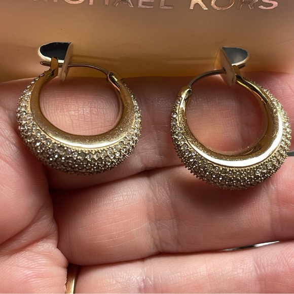 Michael Kors GOLD BRILLIANCE STATEMENT Pave' Hoop Earrings ORIGINALLY $115 - Picture 6 of 9